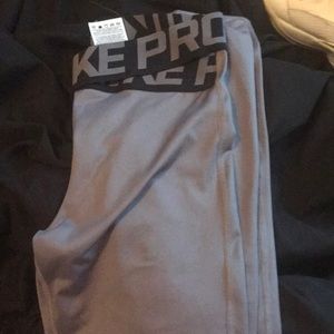 GREY NIKE PRO SPANDEX LEGGINGS